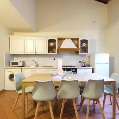 Wine Barbaresco Apartment Florence