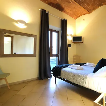 Wine Barbaresco Apartment Florence